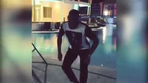 D­r­o­g­b­a­ ­D­a­n­s­ ­G­ö­r­ü­n­t­ü­l­e­r­i­n­i­ ­P­a­y­l­a­ş­t­ı­